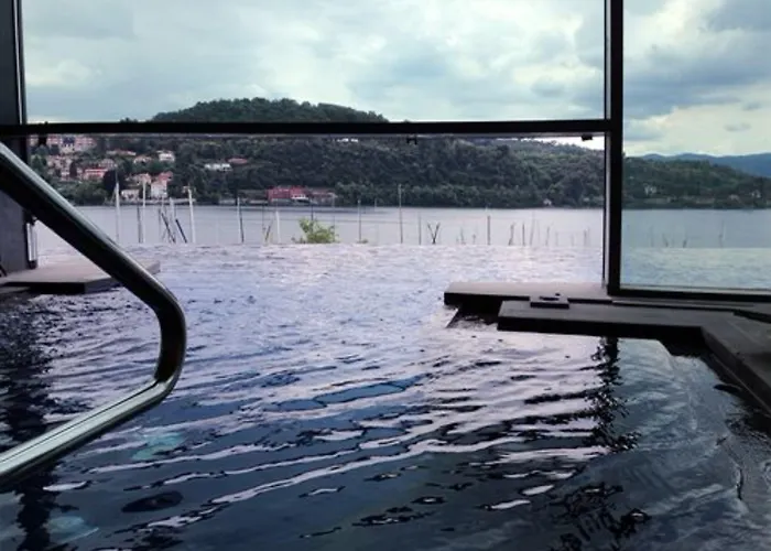 Hotel De Charme Laveno-Mombello